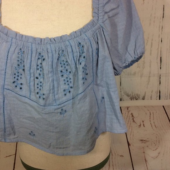 2/$30 ZARA Blue Eyelet Cropped Top Size Medium Short Peasant Crop Top Boho - Picture 7 of 12